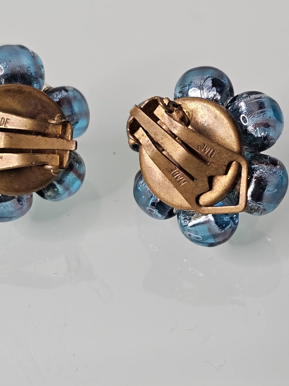 Vintage Blue Beaded Cluster Clip Earrings 1960s-70s Made in Italy - Picture 7 of 11